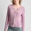 Strickjacke mit Tuck-Stich und Rundhalsausschnitt Strickjacke mit Tuck-Stich und Rundhalsausschnitt