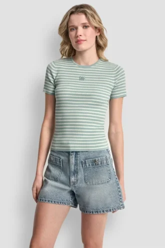 T-Shirt mit Rundhalsausschnitt und Streifenmuster T-Shirt mit Rundhalsausschnitt und Streifenmuster