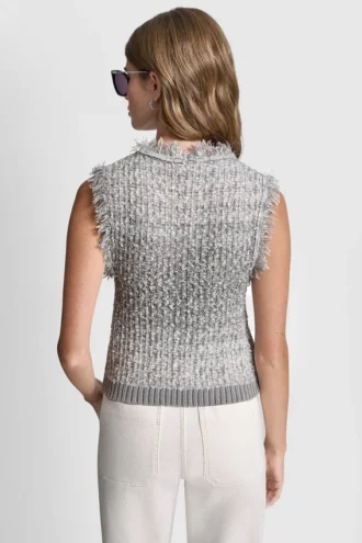 Tweed-Pullover mit Fransen und Logo-Anhänger