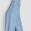 Weit geschnittene Hose zum Hineinschlüpfen Weit geschnittene Hose zum Hineinschlüpfen