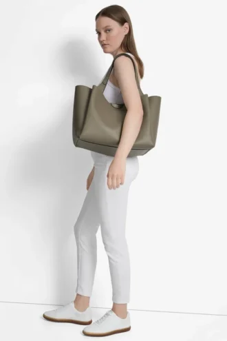 Willa Shopper