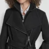 Woll-Wickeljacke mit Einsätzen Woll-Wickeljacke mit Einsätzen
