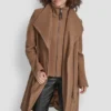 Woll-Wickeljacke mit Einsätzen Woll-Wickeljacke mit Einsätzen