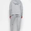 Zweifarbiger Kapuzenpullover mit Logo und Kordelzug Zweifarbiger Kapuzenpullover mit Logo und Kordelzug